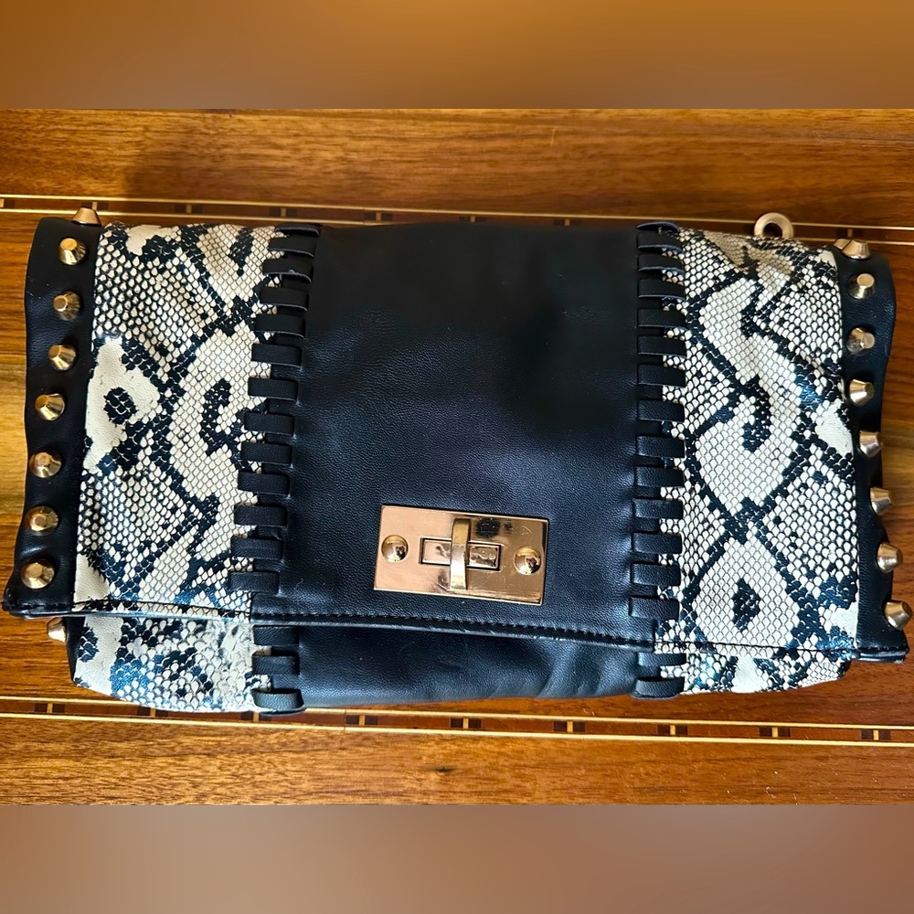 Versatile fashion clutch crossbody bag with snakeskin print and studs